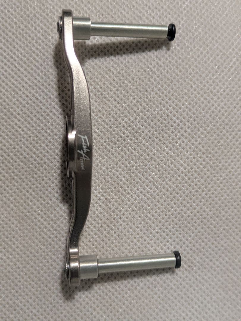 コラボ限定 リブレ LIVRE フィッシュアロー　カスタムハンドル　68ミリ