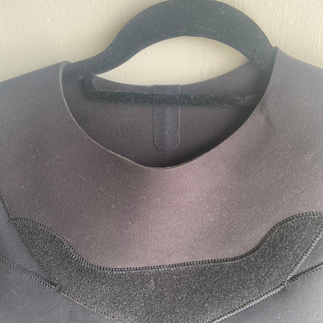 HOLLY ウエットスーツ