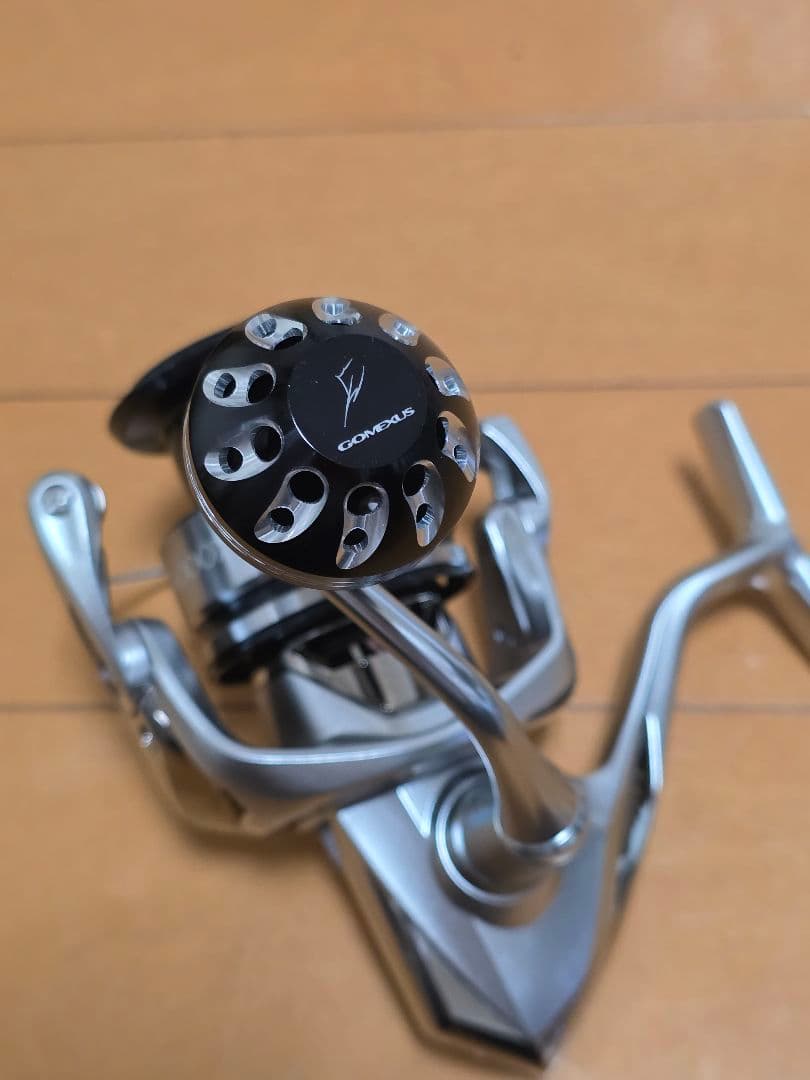 シマノ　19ストラディック4000XG　4000MHGスプール付　ゴメクサスノブ