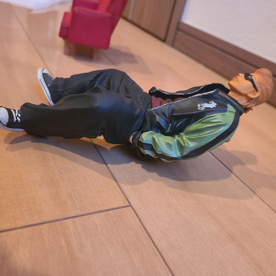 (希少)クローズ&ワースト 坊屋春道 　赤椅子　FBGDXフィギュア 限定品