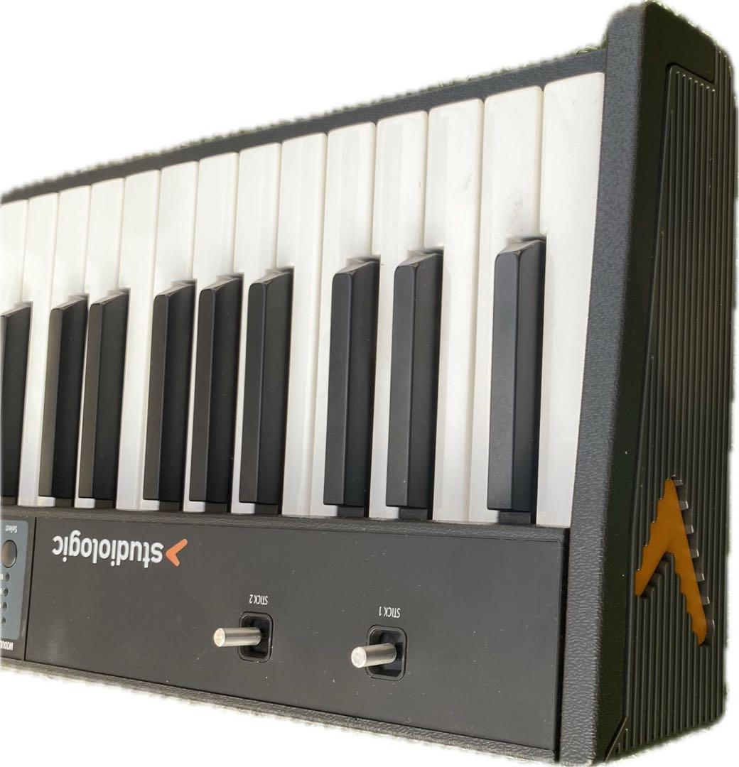 studiologic numa compact 2xキーボード