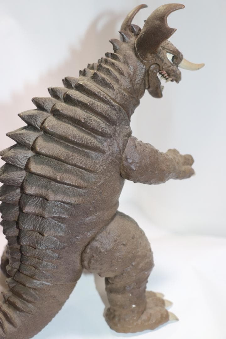 貴重フランケンシュタイン対地底怪獣（東宝映画１９６５年）のバラゴンのフィギャー