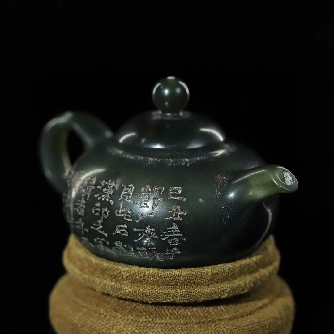 中国古美術・旧蔵寿山石【宝壺】飾り・己丑年福厂作・木箱付き・手彫り・文房置物