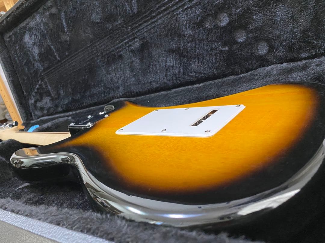 Squire ストラトキャスター Bullet ハードケース付き