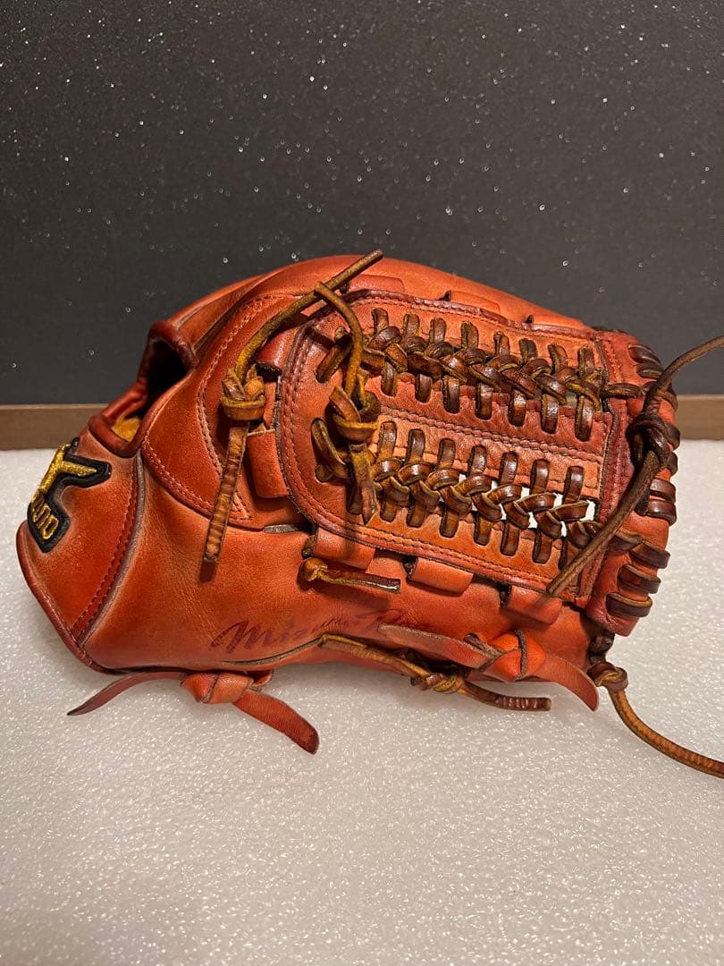 ★美品★ ミズノプロ 硬式用 内野手 サイズ9 良型 即戦力 革質◎