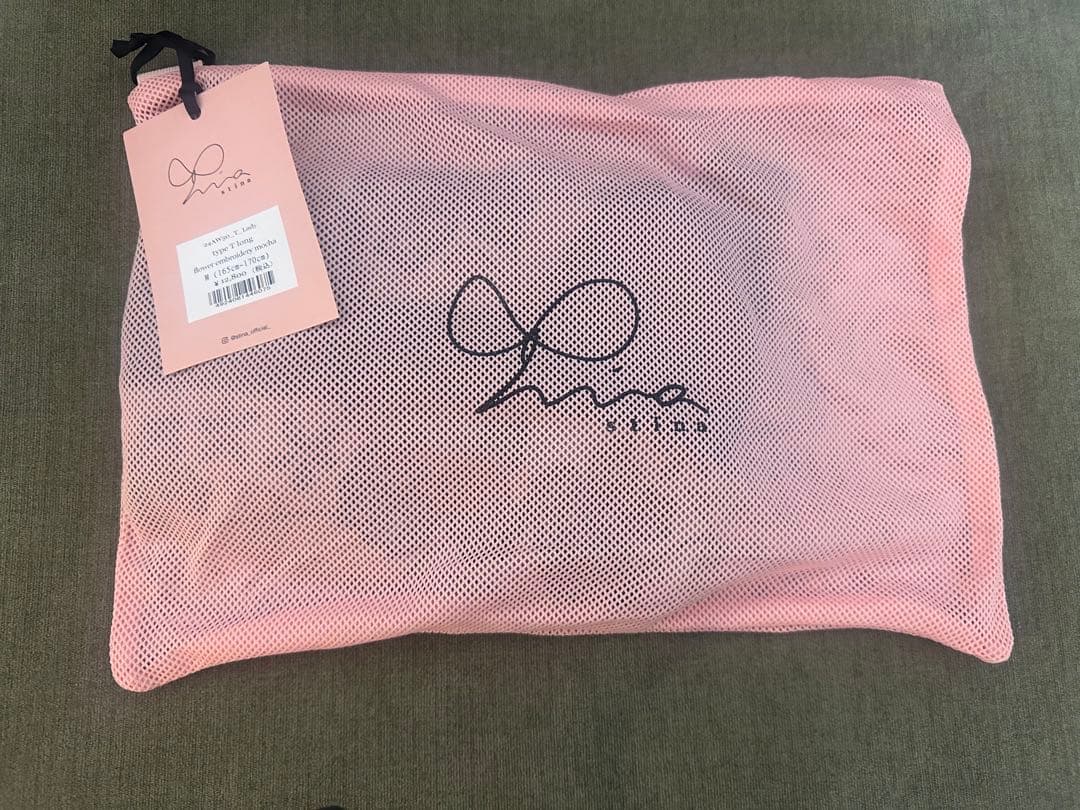 【新品】ポーチ付　stina Mサイズ　flower embroidery