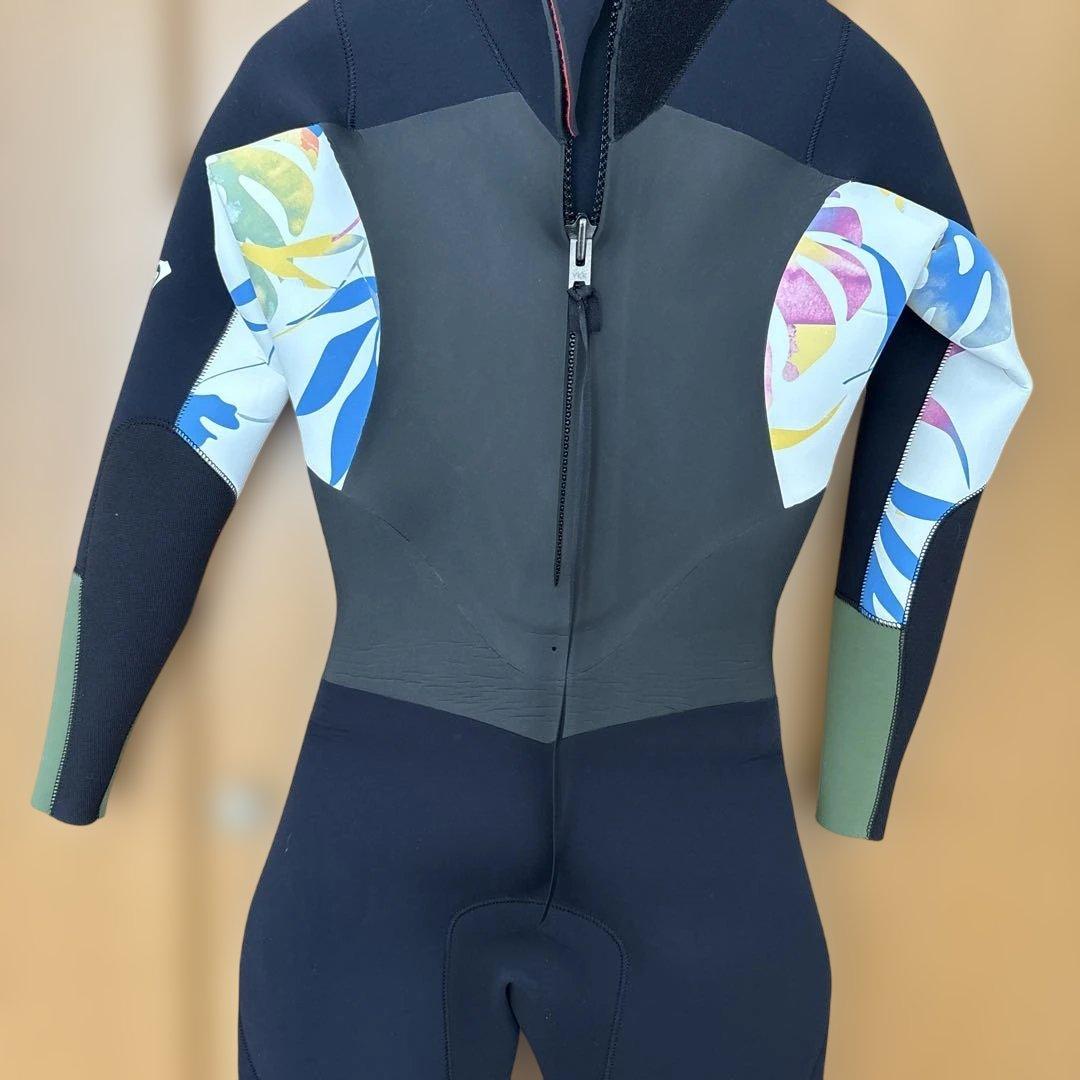 新品未使用　ROXY 5×3フルスーツセミドライ真冬用