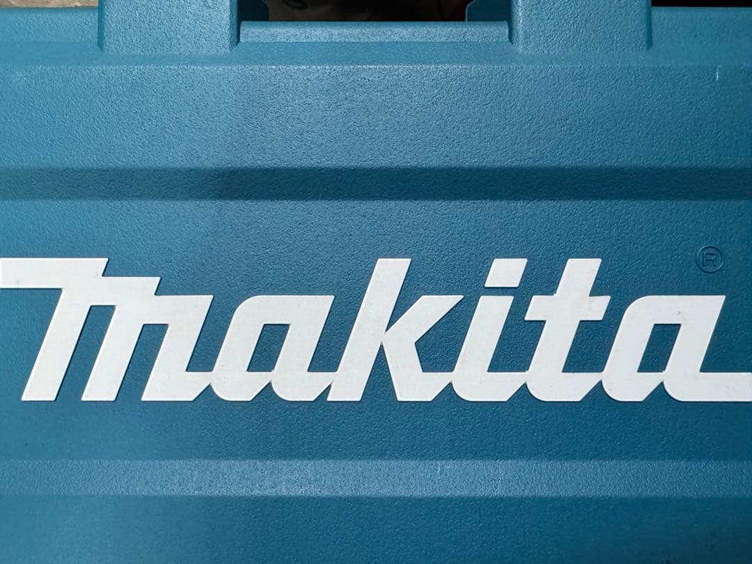 マキタ空気入れMP100D