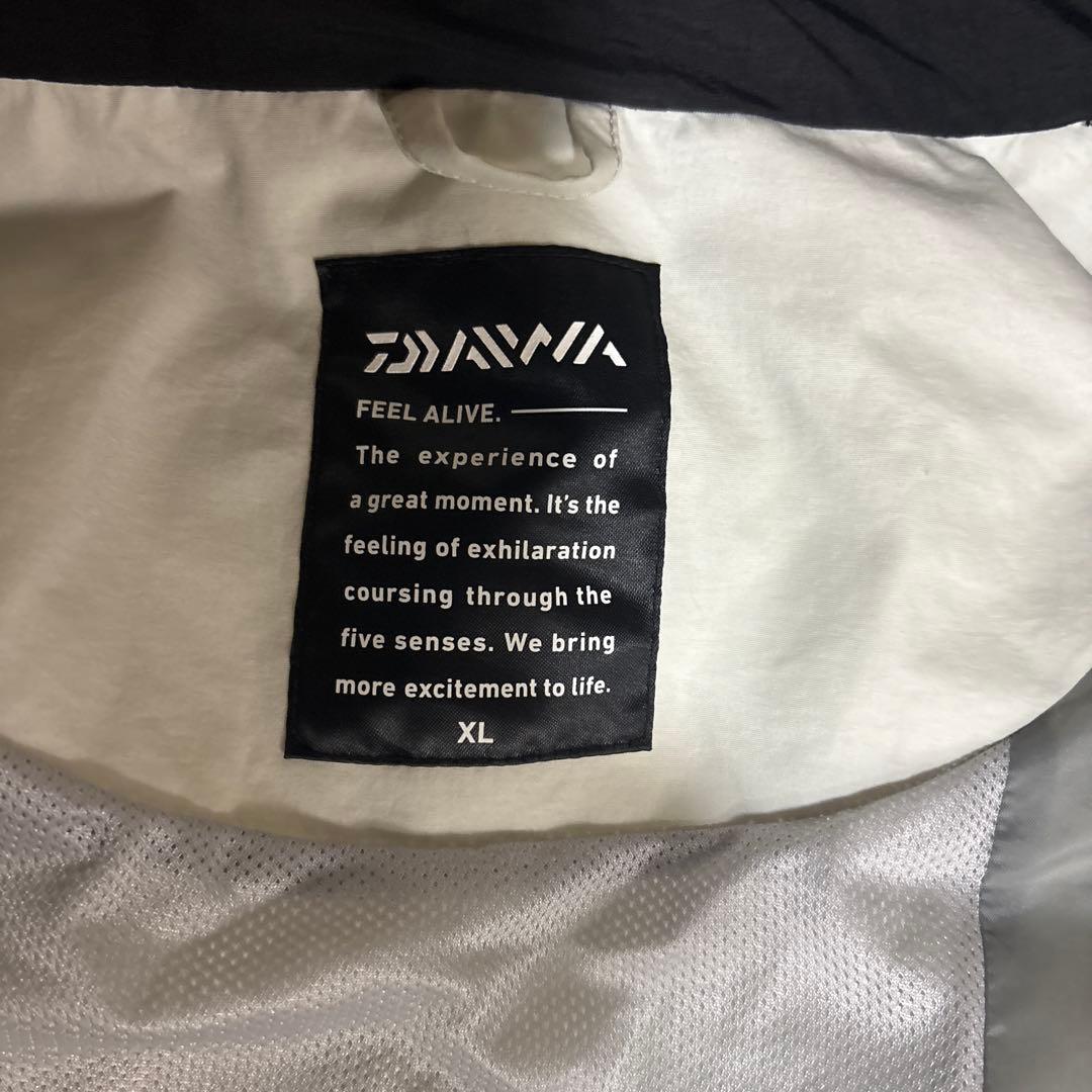 ダイワ ゴアテックス レインスーツ DR-1504 ホワイト ブラックXLサイズ