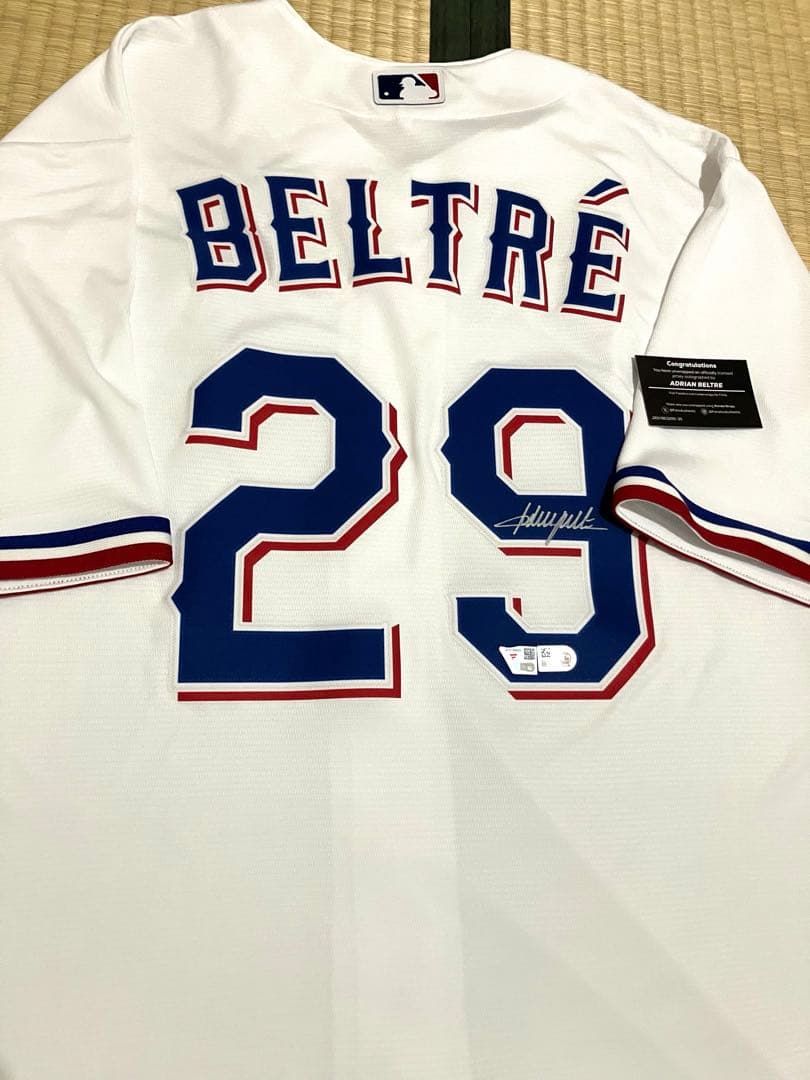 【早いもの勝ち！】ベルトレイ 直筆サイン入りユニフォーム ホログラム付き