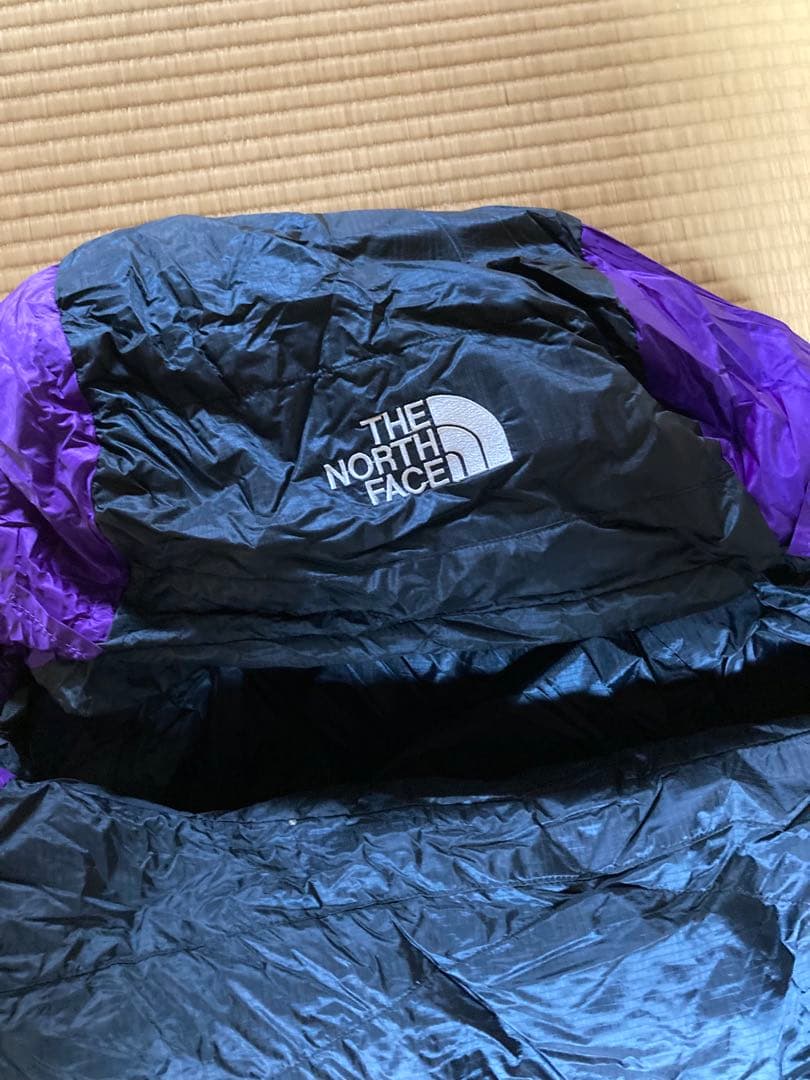 THE NORTH FACE 寝袋 黒/紫　極寒地可能　スリーピングバッグ