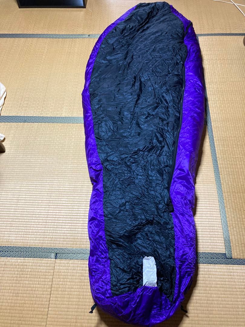 THE NORTH FACE 寝袋 黒/紫　極寒地可能　スリーピングバッグ
