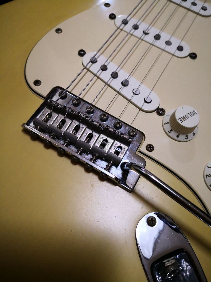 FENDER HIGHWAY ONE ソフトケース付きます。