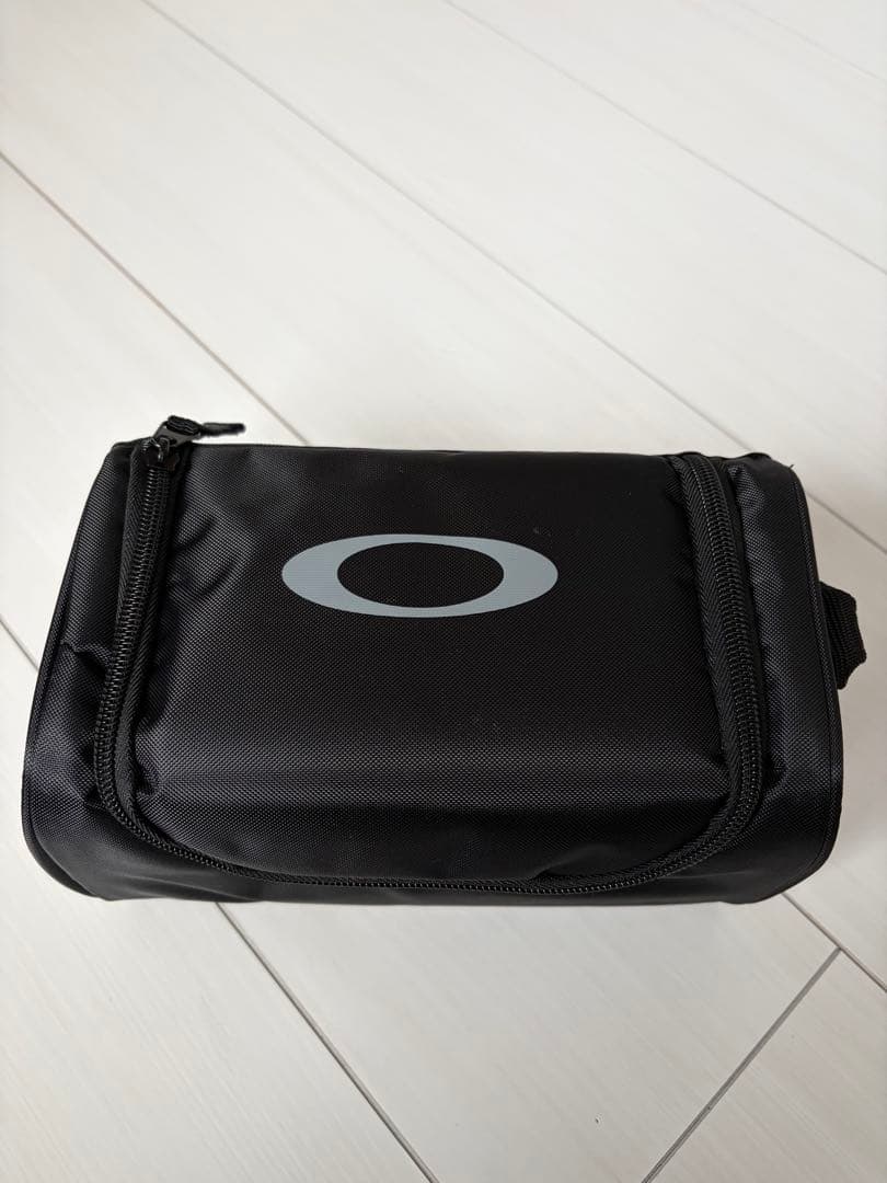 【新品】OAKLEY スノーゴーグル Flight Tracker Mレディース