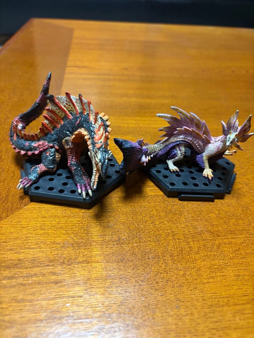 モンスターハンター　フィギュア　セット