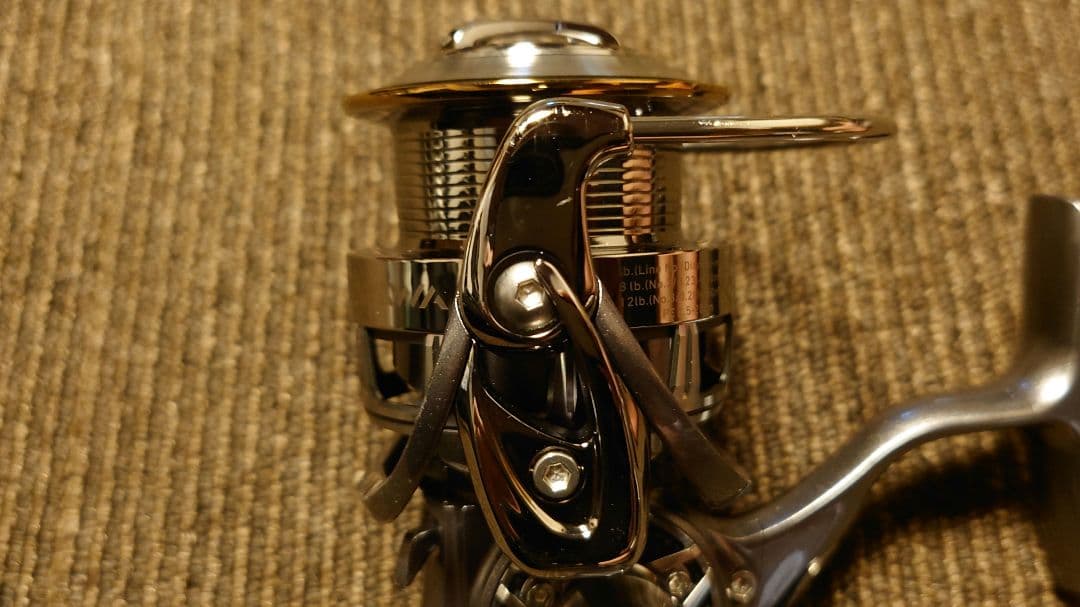 希少番手美品ダイワ 12イグジスト 3012H SLP RCS 22 18 15