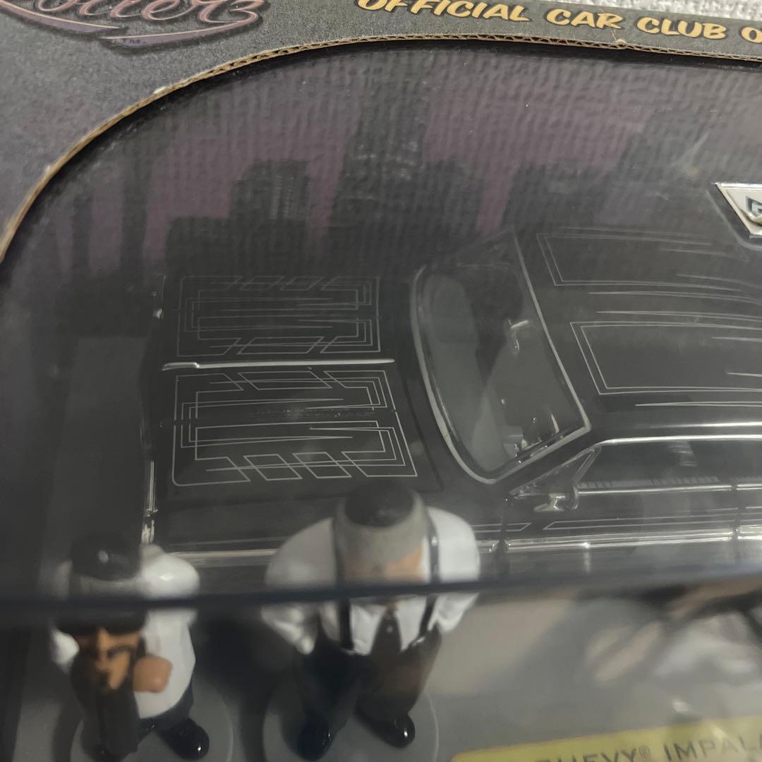 64 インパラ　ミニカー　homierollers ローライダー