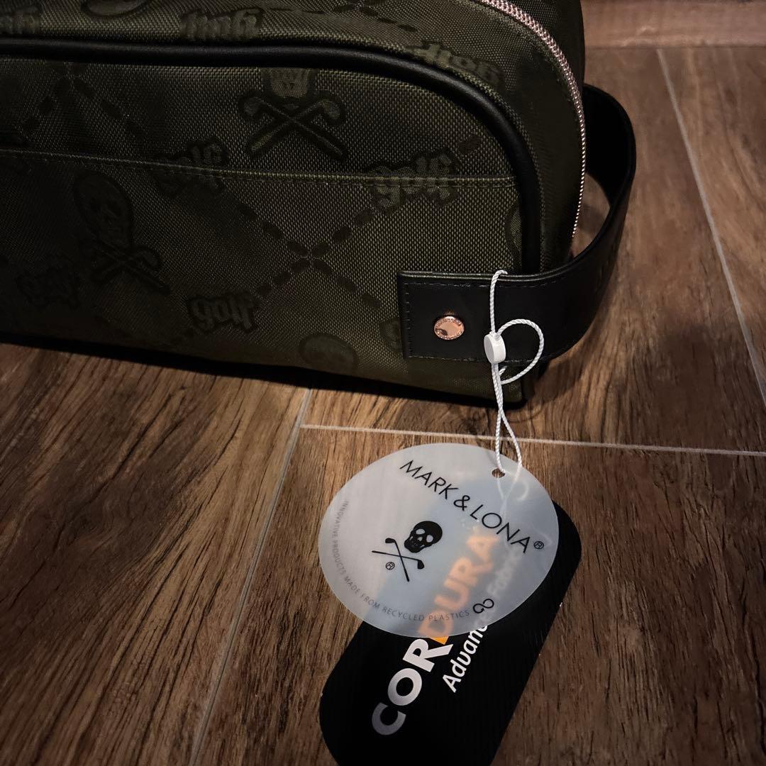 マークアンドロナ　クラッチバッグ