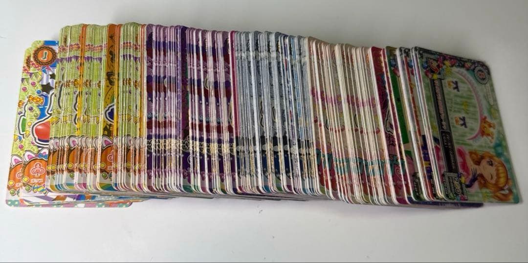 アイカツカード200枚以上まとめ売り