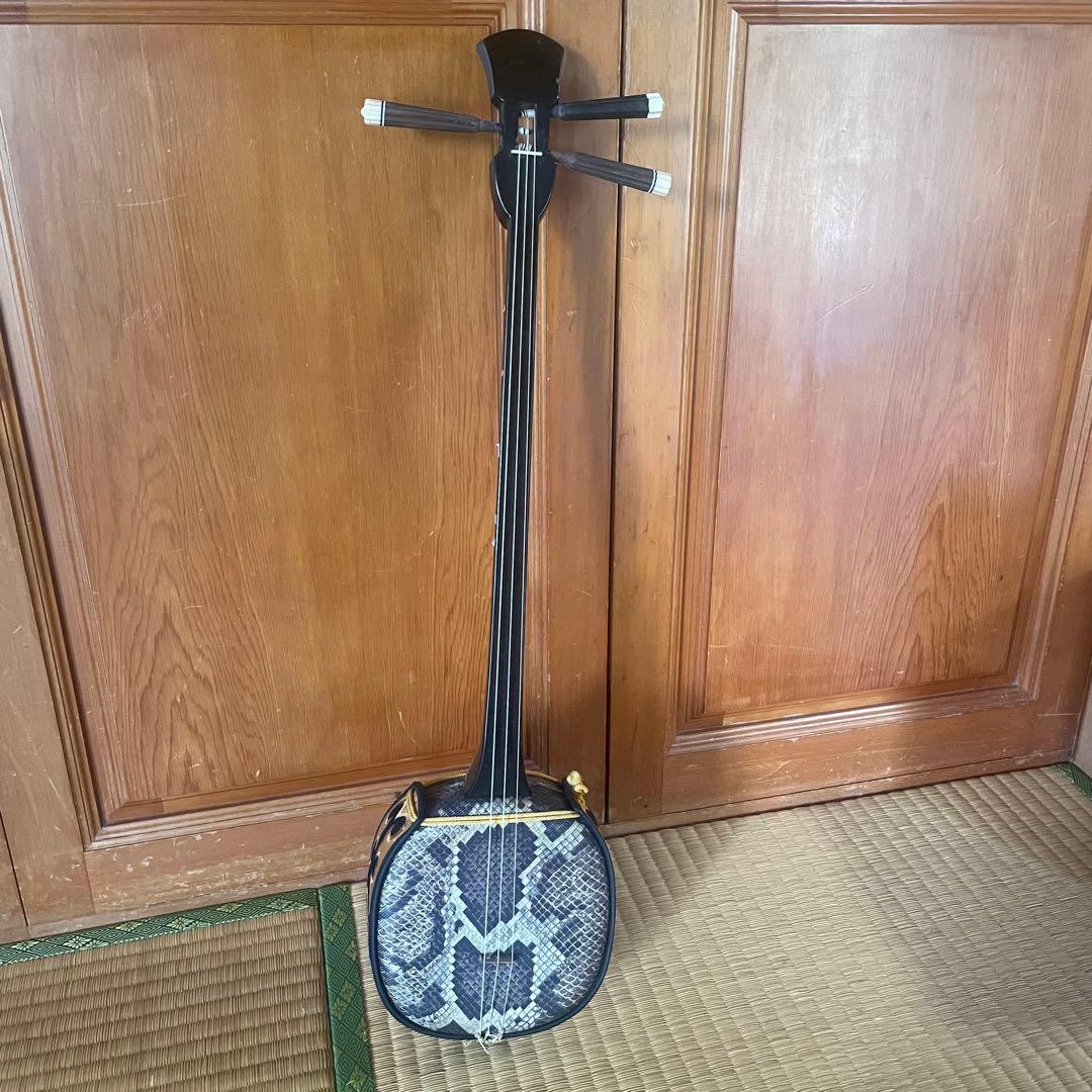 沖縄三線蛇柄 人工皮革