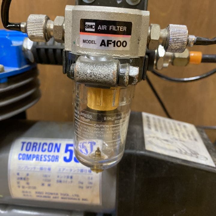 ホルベイン製　エアーブラシコンプレッサー