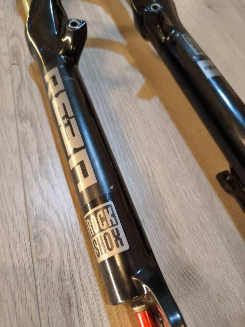 【名機・軽量】RockShox Reba SL Dual Air 26インチ