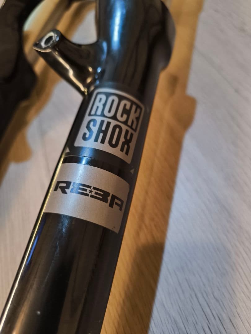 【名機・軽量】RockShox Reba SL Dual Air 26インチ