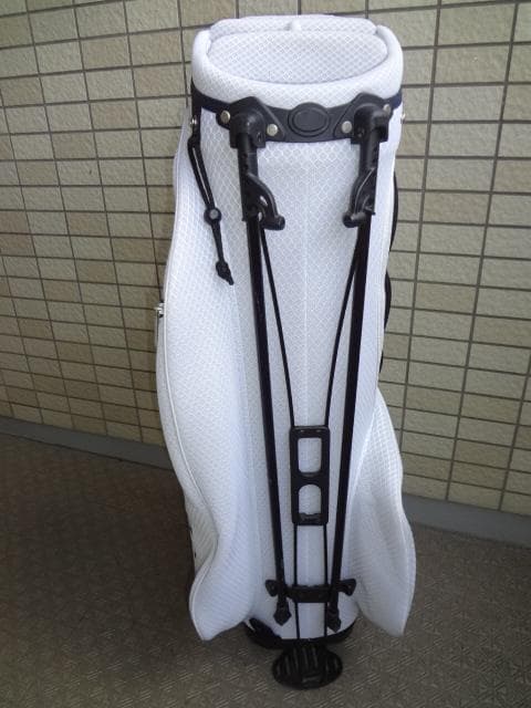 安藤様23区ゴルフ 9型 軽量キャディバッグ USED (ネームタグ付)