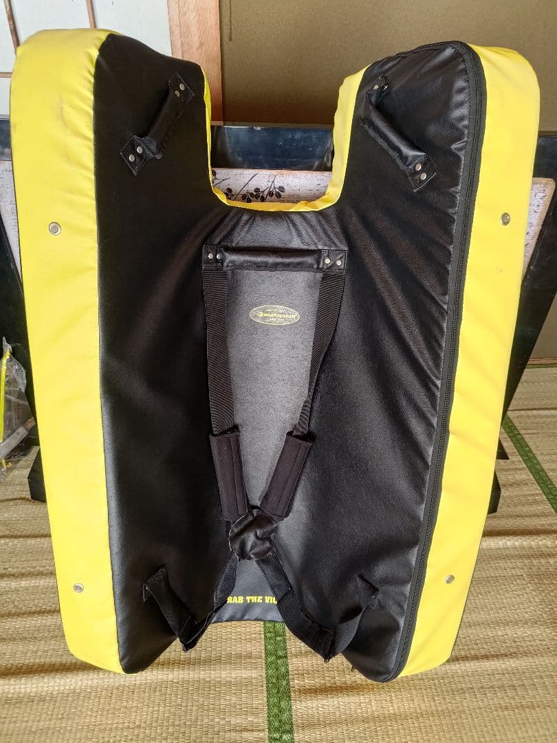 BODYMAKER　ボディメーカー　スーパーダミーミットシールド 大型 空手