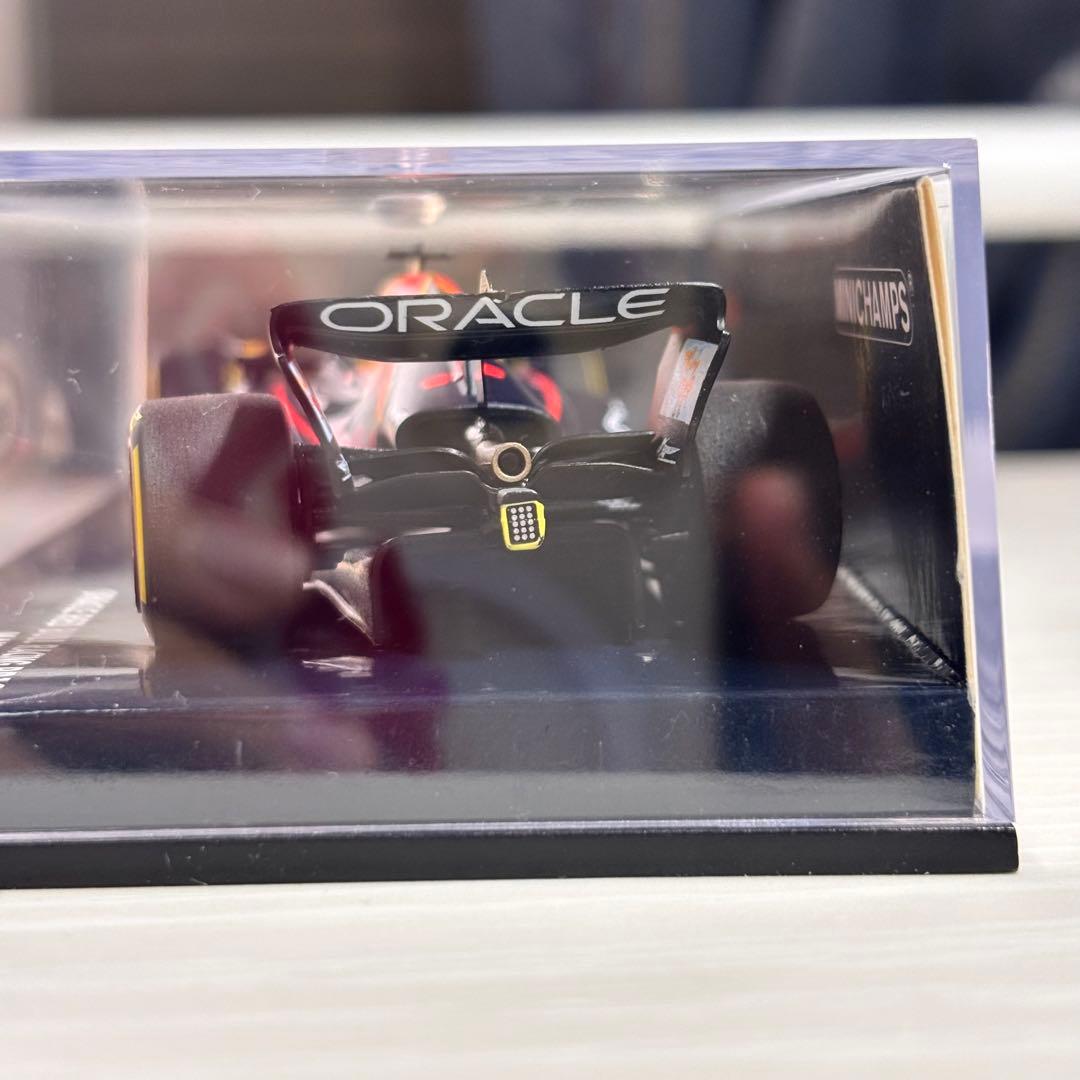 ミニチャンプス 1/43 レッドブル　RB18 2022 F1 マイアミGP