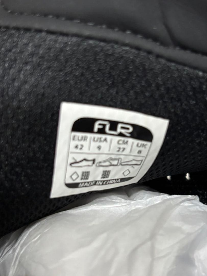 4回使用・FLR FNT-5 ニット素材 サイズ42 27cm 幅広ワイド