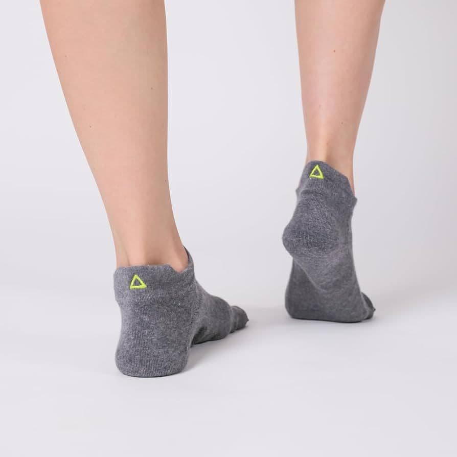 Naboso 5本指ソックス ナボソ 足の理想的な動きをサポートする 5本指靴下