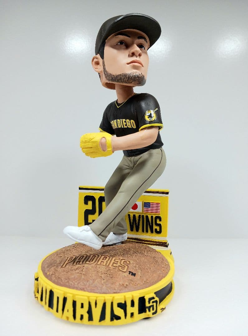 foco パドレス ダルビッシュ有 200勝記念 ボブルヘッド フィギュア