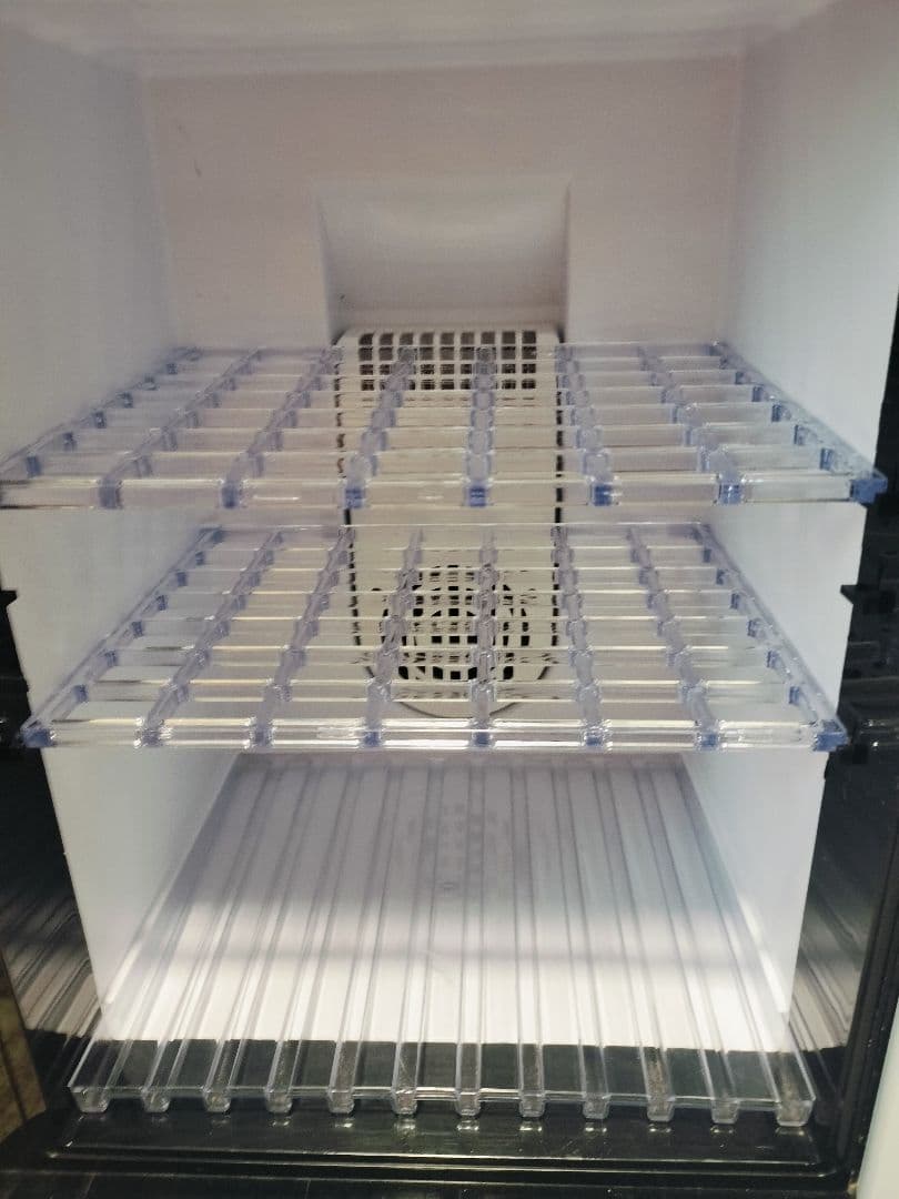 爬虫類インキュベーター AC110V/DC12V 5～60°C調節