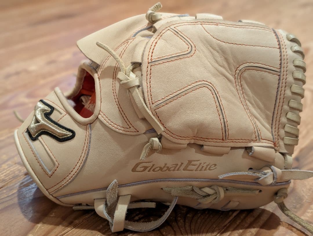 Mizuno Global Elite 硬式グローブ ベージュ