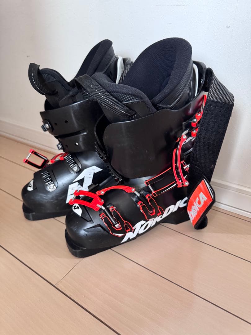 Nordica Dobermann GP70 スキーブーツ 23-23.5cm