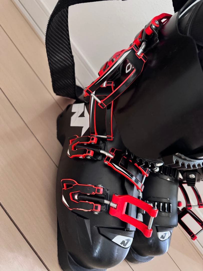 Nordica Dobermann GP70 スキーブーツ 23-23.5cm