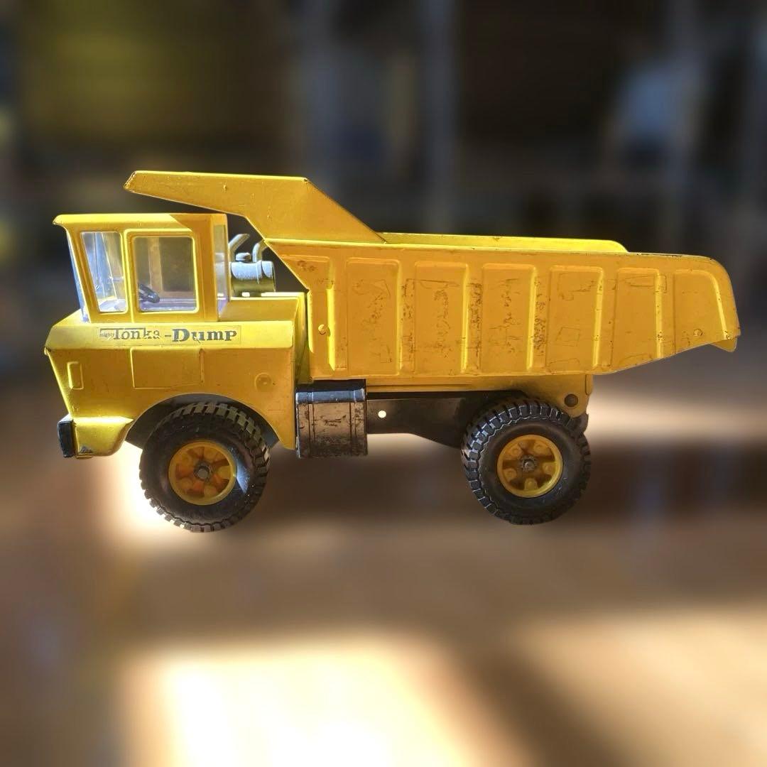 トンカ　Tonka 大型　ダンプカー