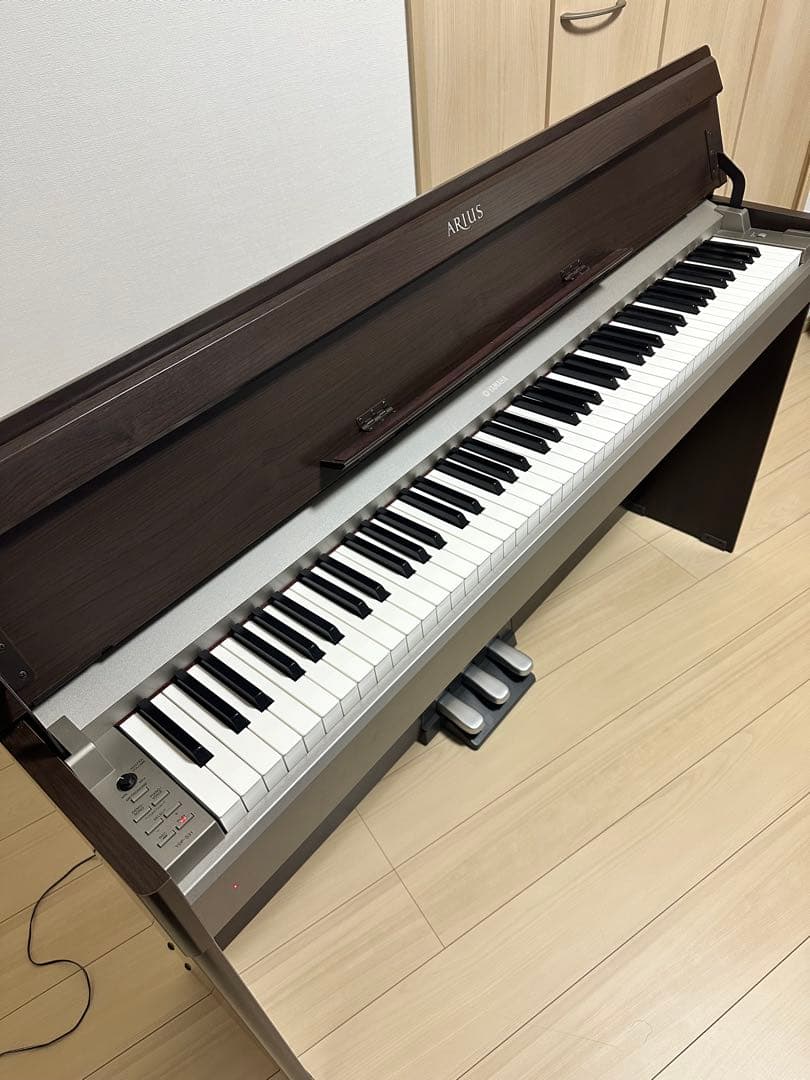 【京都北部引取り限定】YAMAHA 電子ピアノARIUS （アリウス）