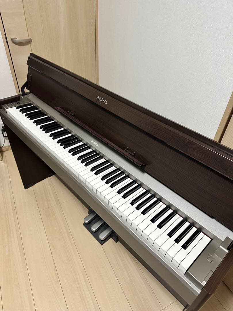 【京都北部引取り限定】YAMAHA 電子ピアノARIUS （アリウス）
