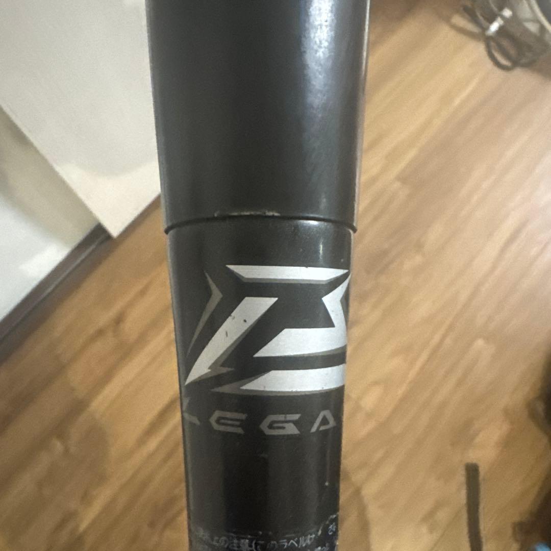 ビヨンドマックスレガシー 軟式バット 83cm トップバランス美品バットケース付