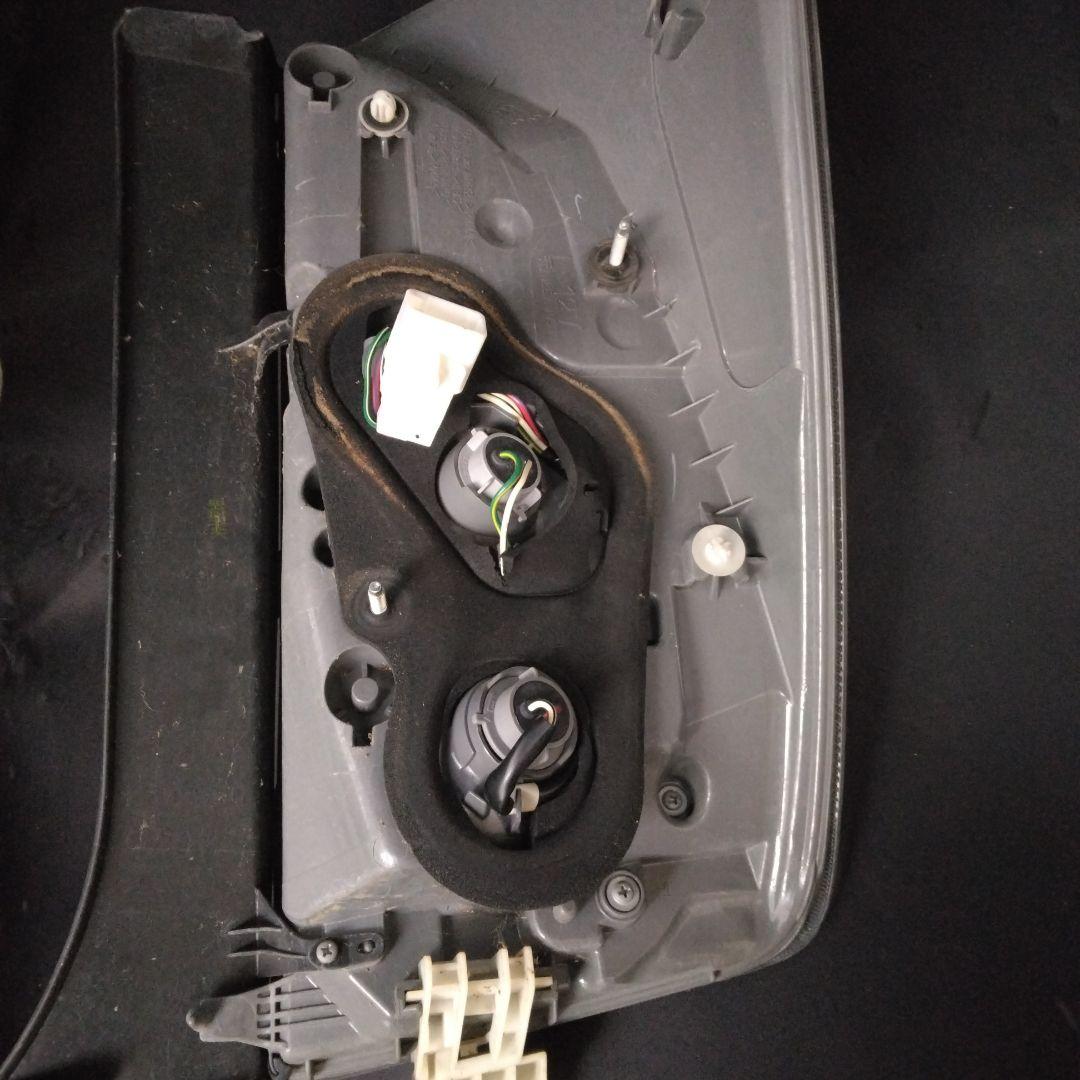 30プリウス後期　テールランプ左右 再出品値下げしました