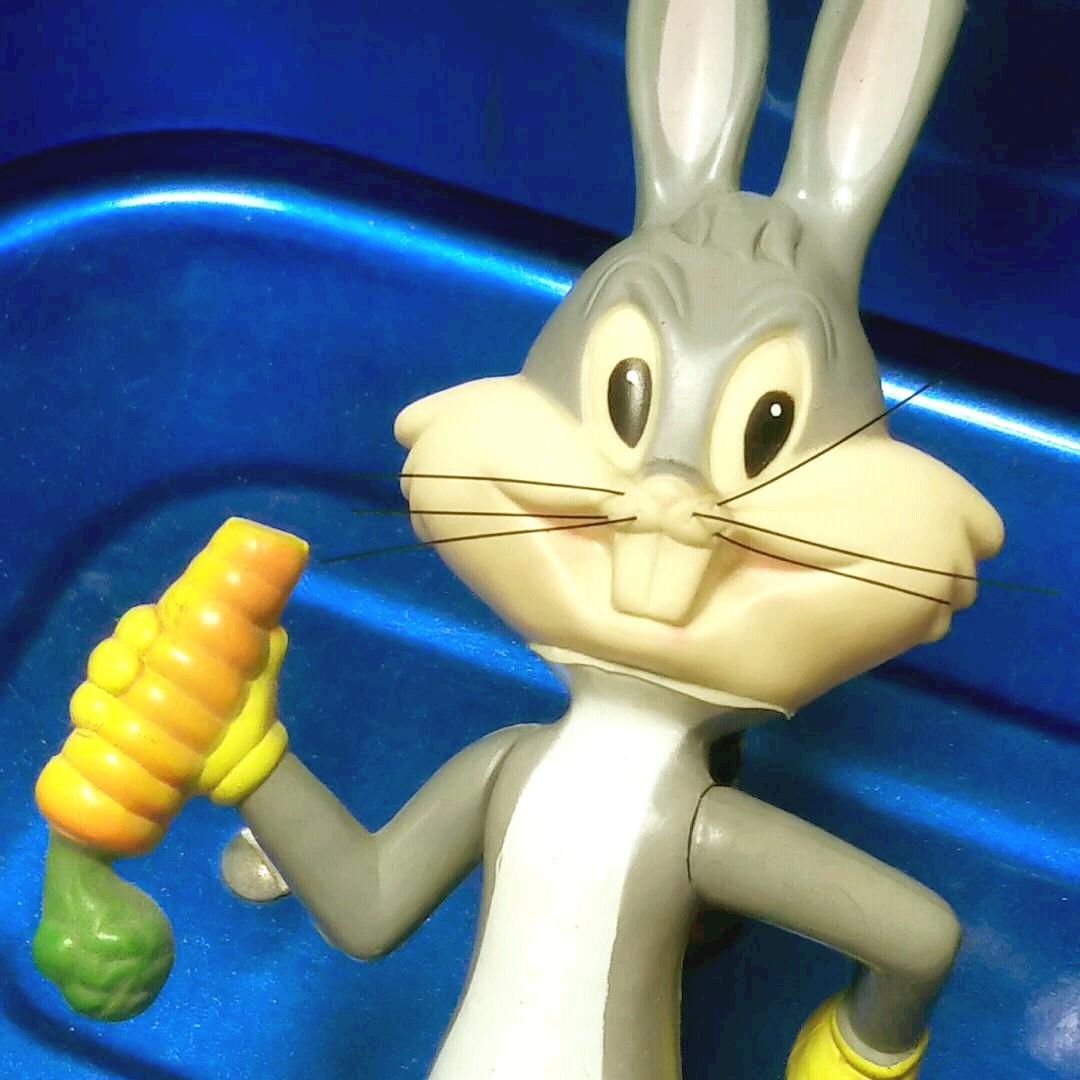 バックスバニー バンク