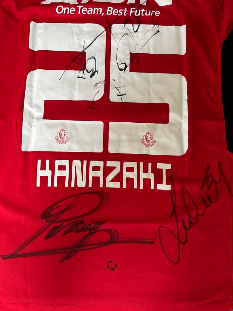 名古屋グランパス 2011 金崎夢生 優勝ロゴ（当時在籍選手サイン入）Ｏサイズ