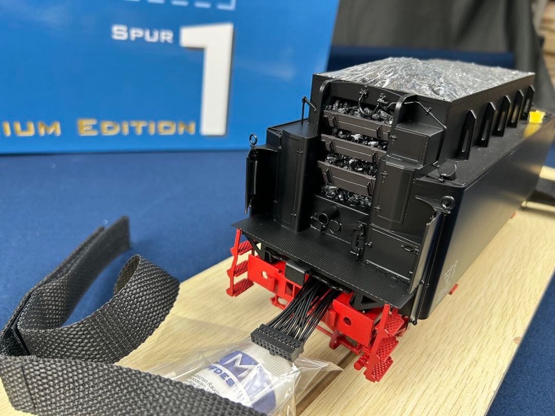 ドイツ 蒸気機関車 KM1 Modellbau BAUREIHE 03