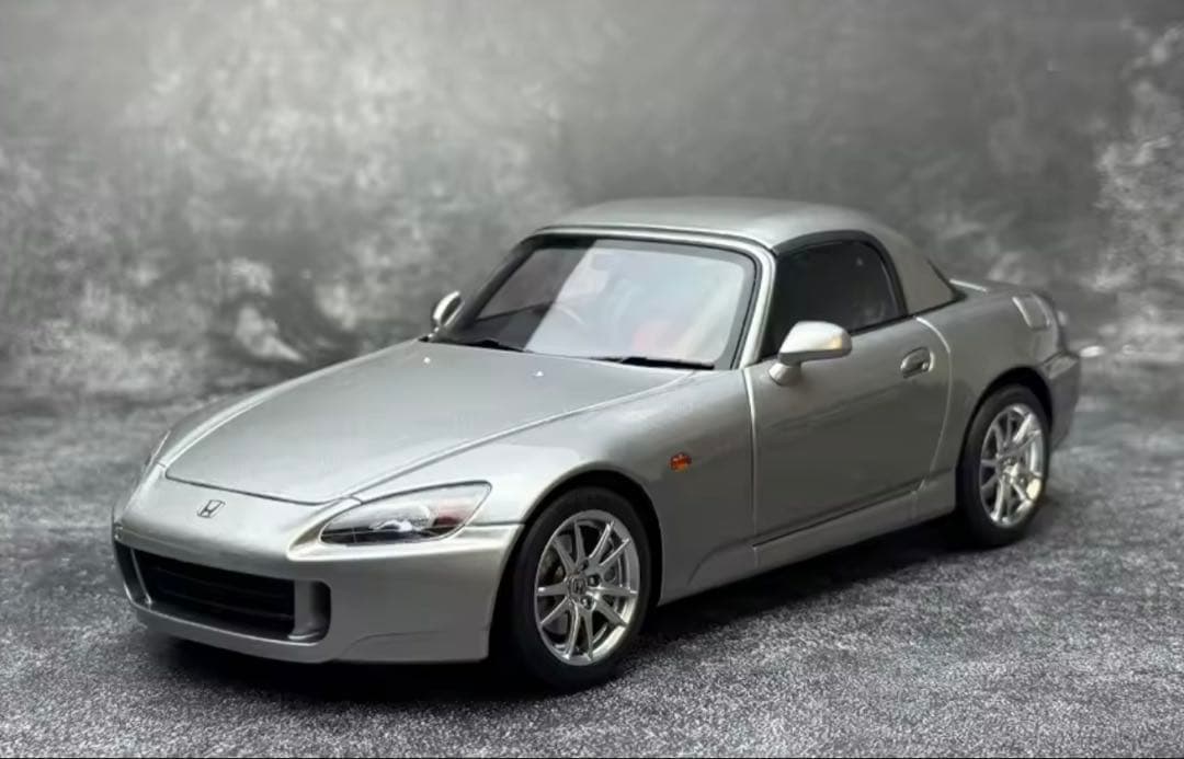ホンダ S2000 1/18 スケールモデル