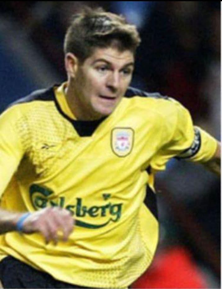 レア・貴重‼️【★ジェラード＃8★リバプール2004-2005サード黄】