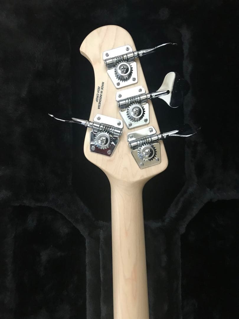 Sterling by MUSIC MAN Joe Dart ももみ