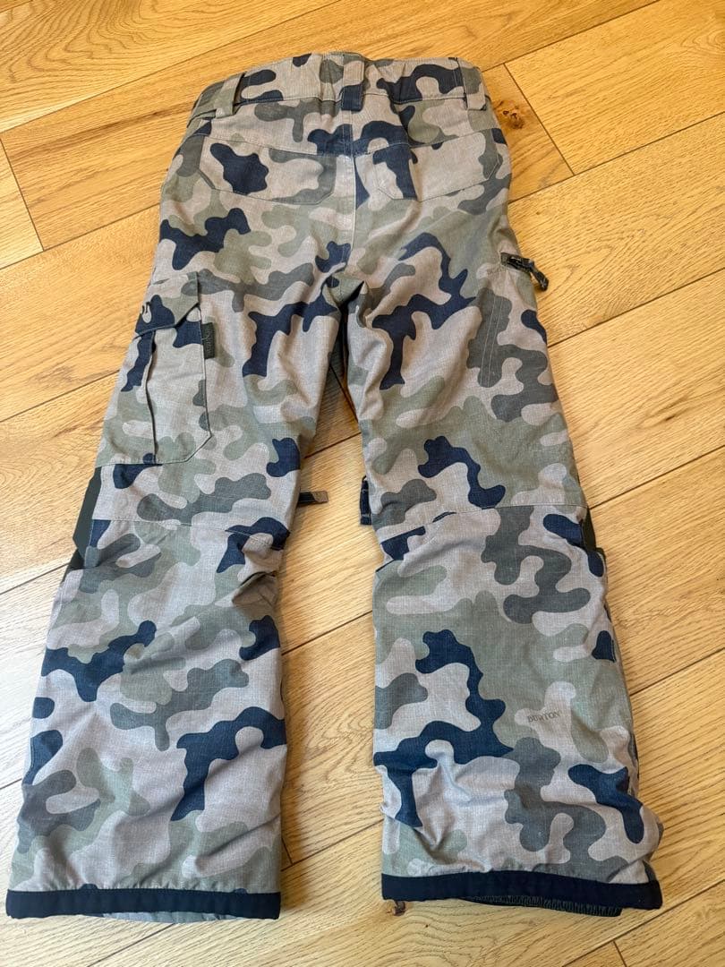 BURTON 子ども用ウェアセット XS ネイビー 迷彩