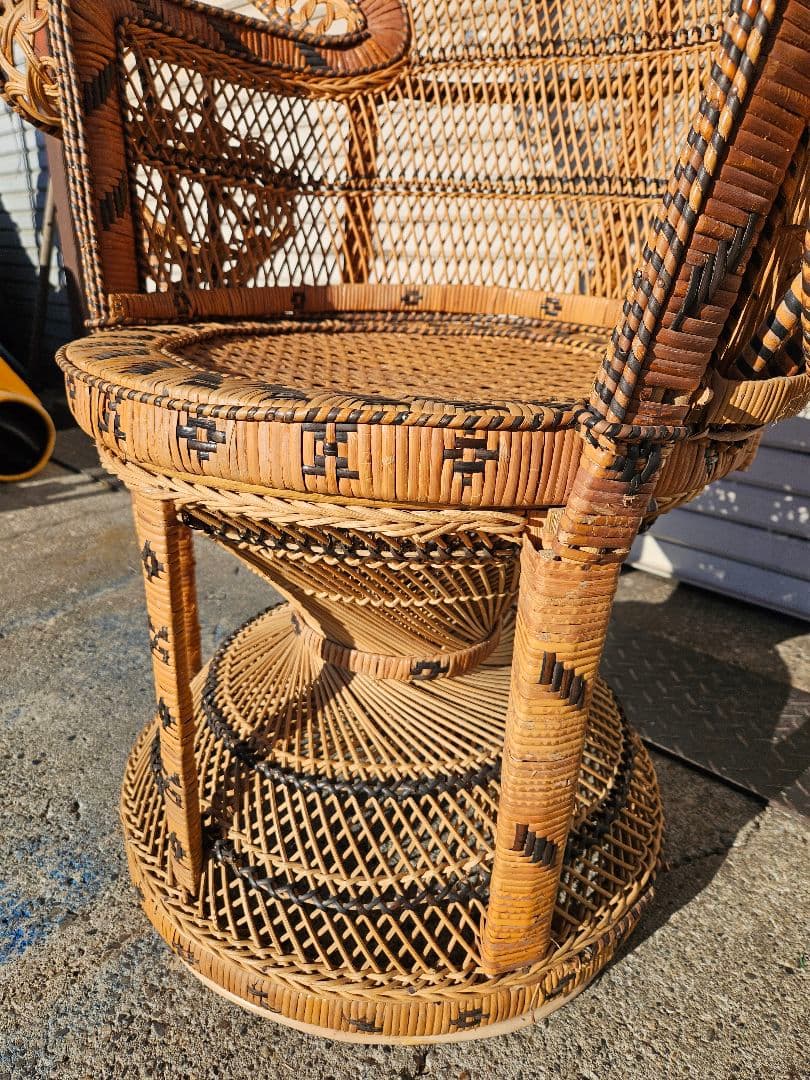 ヴィンテージ エマニュエルチェア ピーコックチェア 椅子 ラタン 編み込み 籐